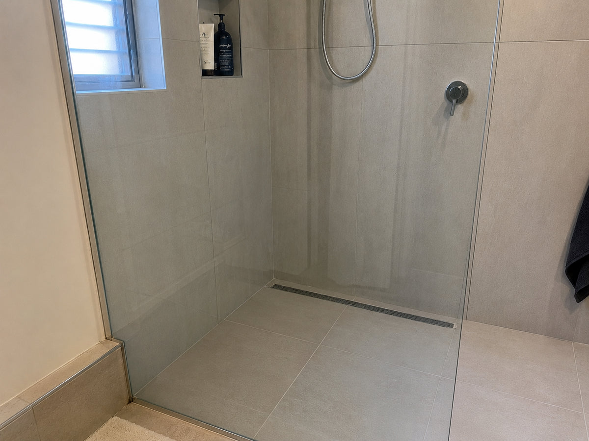 Cabine de douche propre
